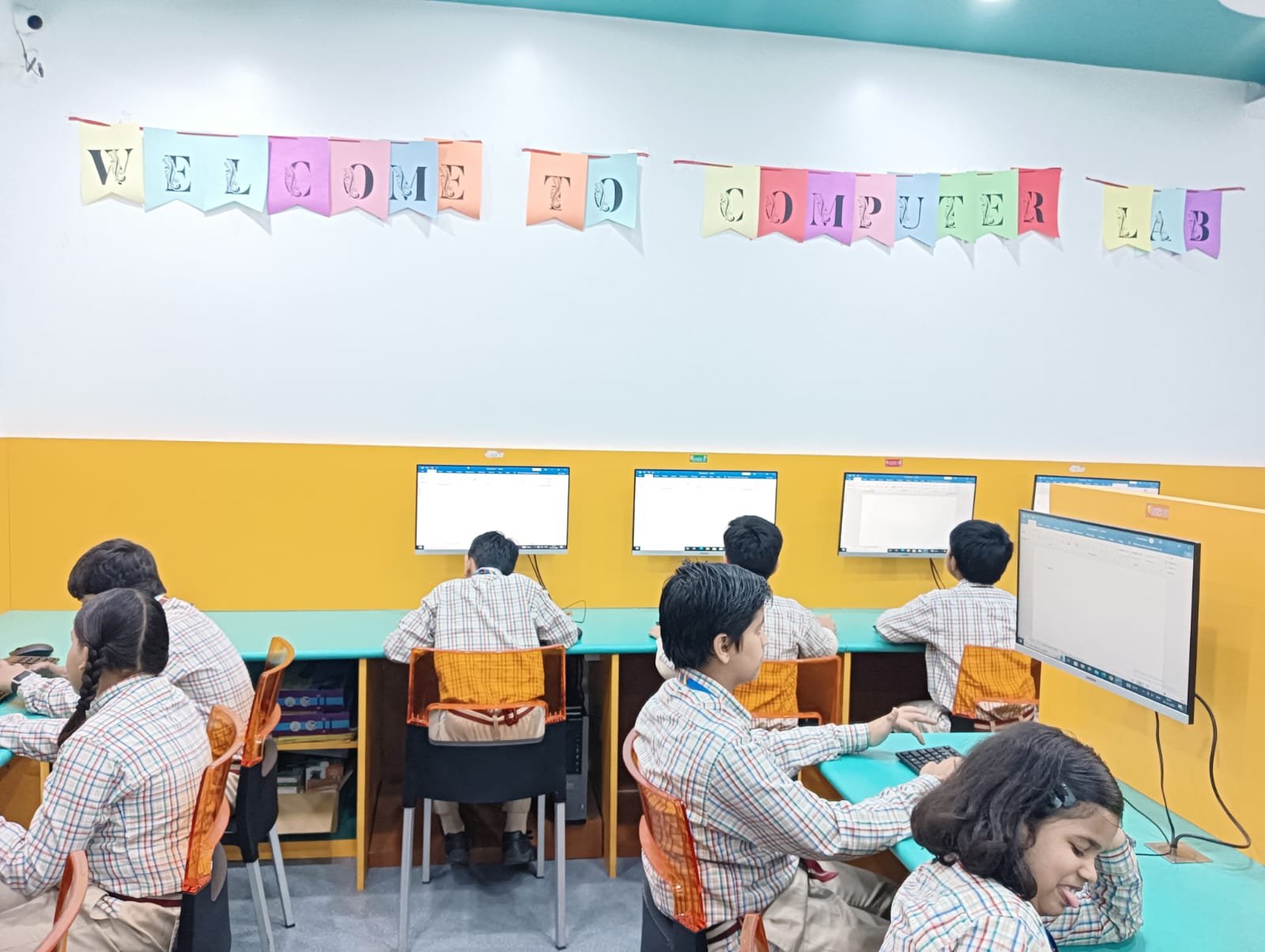 JUNIOR COMPUTER LAB – AVB PUBLIC SCHOOL